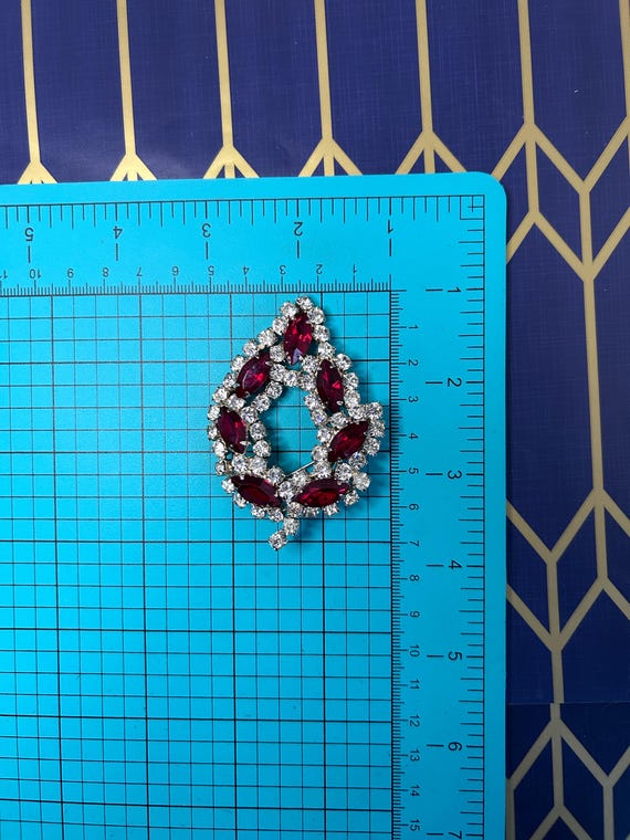Vintage Ruby Red and Clear Rhinestone Leaf Brooch - image 20