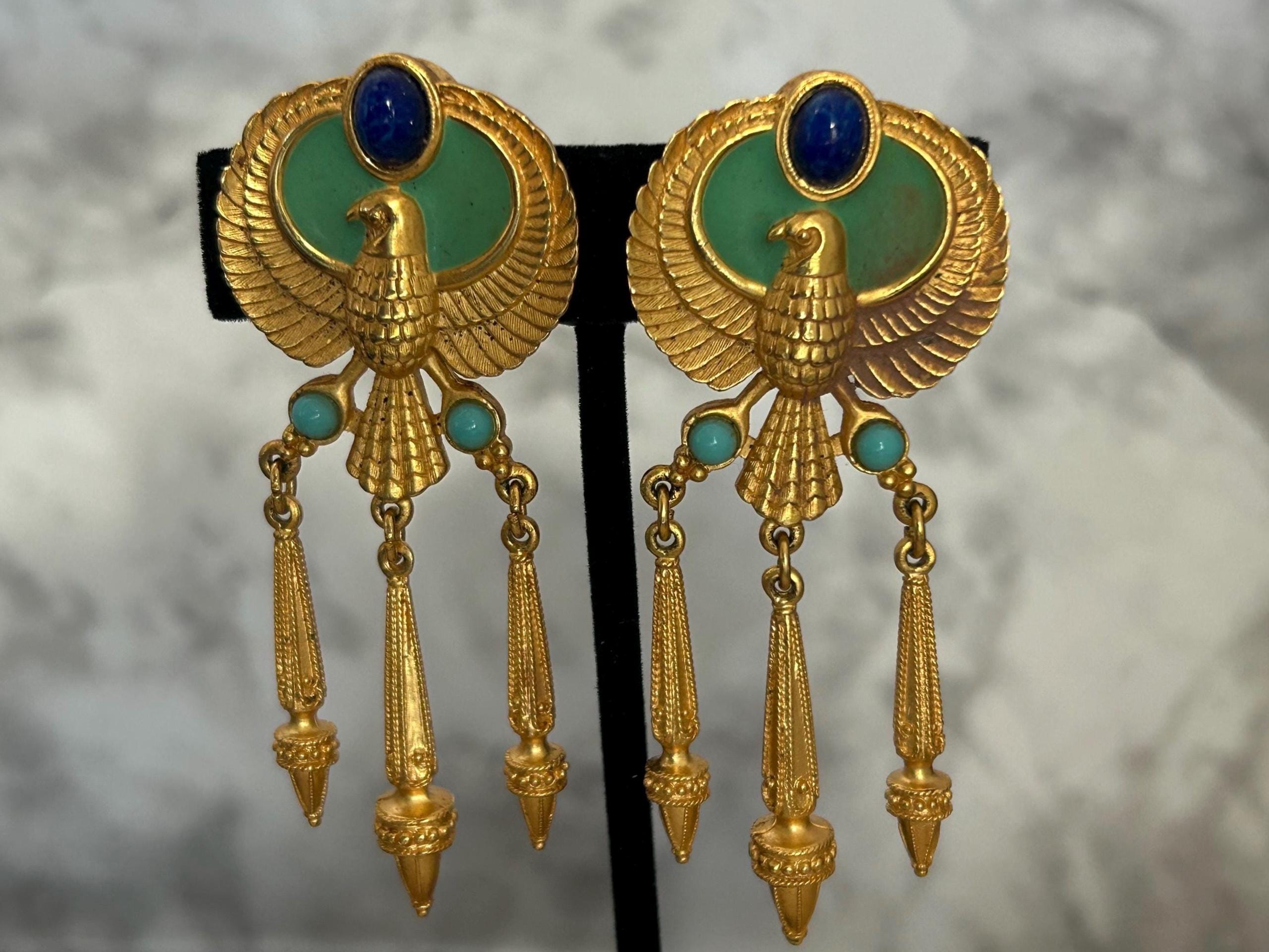 Vintage Elizabeth Taylor for Avon Cleopatra Egyptian Revival Clip