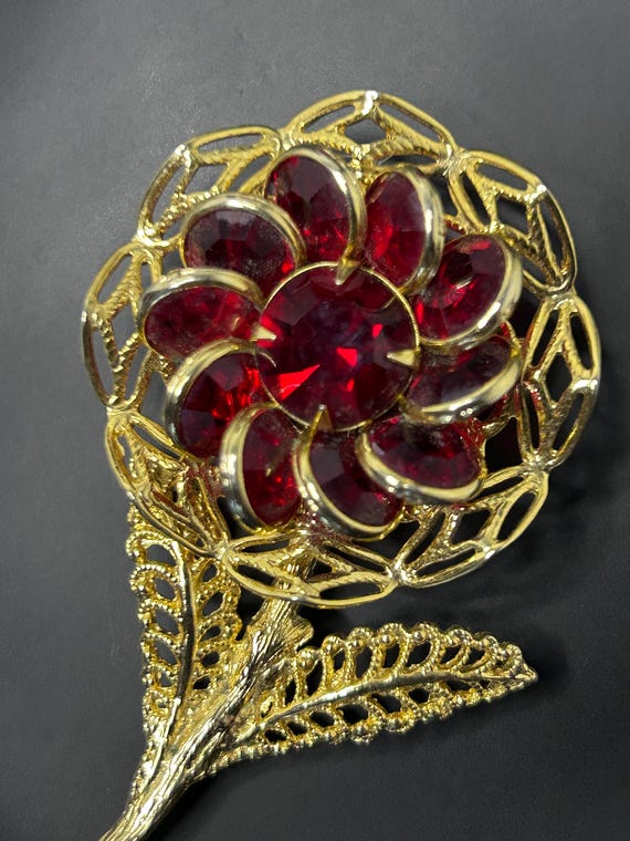 Vintage Bezel Set Ruby Red Rhinestone Flower Broo… - image 15