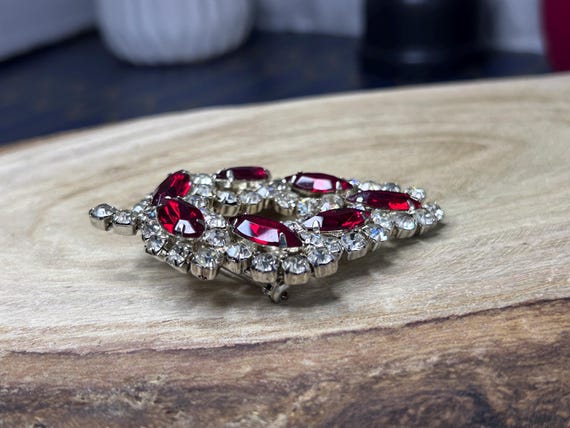 Vintage Ruby Red and Clear Rhinestone Leaf Brooch - image 17
