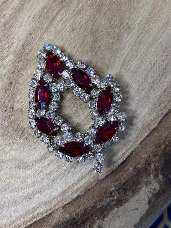 Vintage Ruby Red and Clear Rhinestone Leaf Brooch - image 14