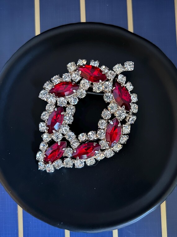 Vintage Ruby Red and Clear Rhinestone Leaf Brooch - image 2