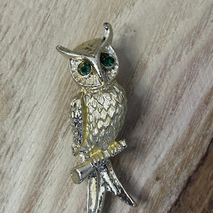 Vintage Mid-Century Owl Brooch: Gold Tone with Emerald Rhinestone Eyes