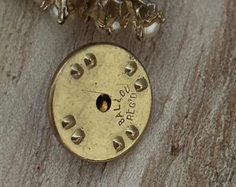 Broche Vintage Ballou Reg'D - Poire émaillée, Guillochée, Strass, Laiton Doré - Occasion