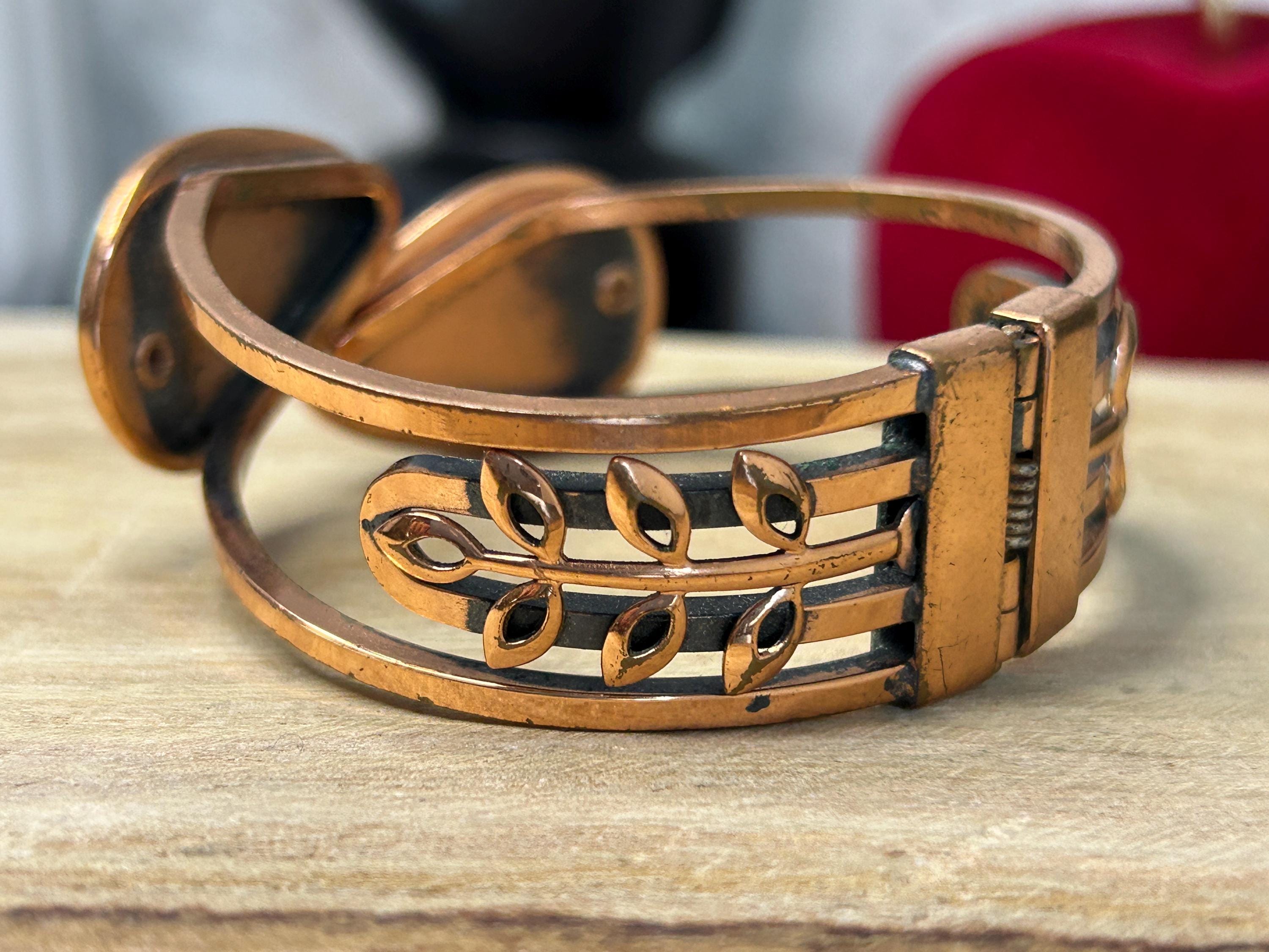 ミィ様✳️vintage調 Collage Cuff bracelet 鍵