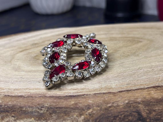 Vintage Ruby Red and Clear Rhinestone Leaf Brooch - image 16