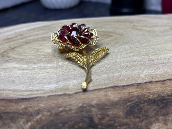 Vintage Bezel Set Ruby Red Rhinestone Flower Broo… - image 7