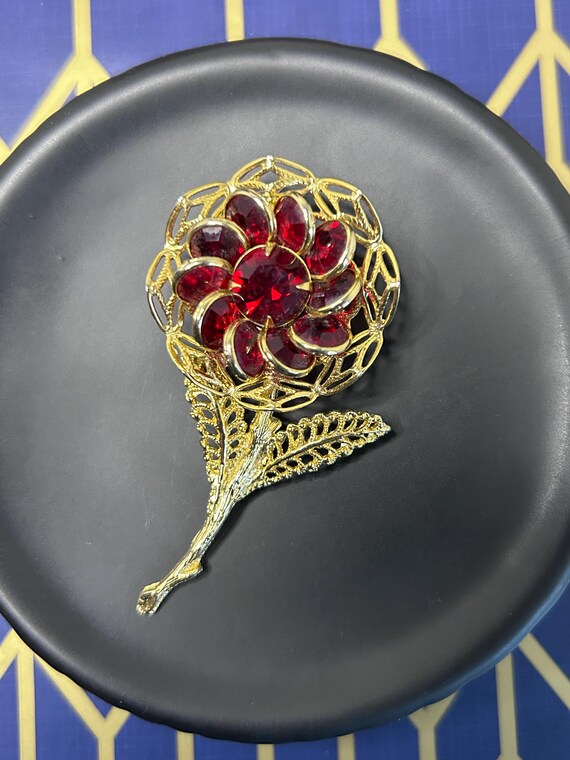 Vintage Bezel Set Ruby Red Rhinestone Flower Broo… - image 1