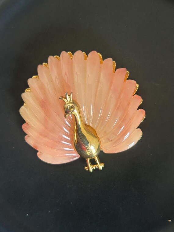 Vintage Hattie Carnegie Peach Sorbet Lucite Peacock Brooch - Etsy