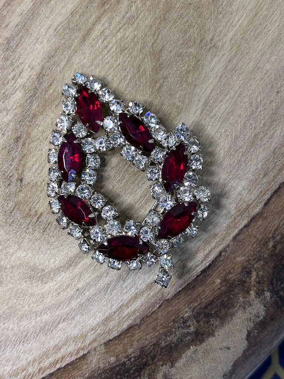 Vintage Ruby Red and Clear Rhinestone Leaf Brooch - image 1