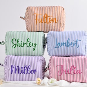 Personalized Seersucker Makeup Bag, Cosmetic Bag, Bridesmaid Gifts, Bridal Party Gifts, Toiletry Bag, Bridal Shower Gift, Travel Makeup Bag