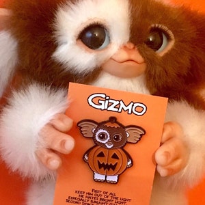 Gizmo Pin Gremlins Enamel Pin Halloween Accessories Halloween Pins Creepy Christmas Gizmo Mogwai Christmas Gift 2023 image 1