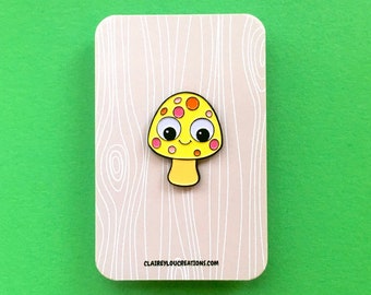 Mushroom Pin - Mushroom Enamel Pin - Fungi Toadstool Pin - Mycology pin - Retro Enamel Pin - Green Fingers Pin