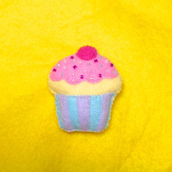 Cupcake Brooch Cute Cupcake Pin Cupcake Accessory Pink Etsy