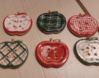 Set of 6 1&quot; apple buttons perfect for dollhouse plates or sewing project. 3 combinations to choose from.