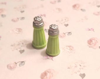 Dollhouse salt and pepper shakers