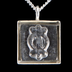 Adinkra Endurance Burnished Steel Ceramic and Silverplate Necklace image 3