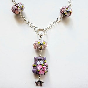 Floral cat necklace*lampwork cat pendant