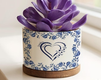 Maceta personalizada con forma de corazón para mamá y abuela, maceta personalizada con el nombre de los nietos, maceta para la generación mamá-abuela, maceta con estampado Toile de Jouy, regalo para el Día de la Madre.
