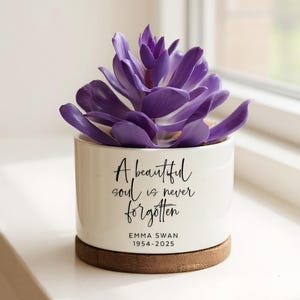 Personalized Memorial Planter Pot, Celebration of Life, Personalized Condolences Gift, Memorial Gift, Gift for Grieving, Sorry For Your Loss