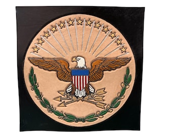 Hand-punziertes Kriegs-Emblem (12″ × 12″), handgefertigt in den USA