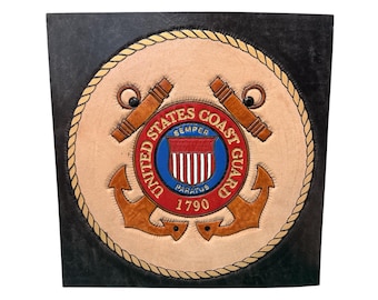 Handgelochte Leder US Küstenwache Emblem Wandkunst (30,5 x 30 cm)