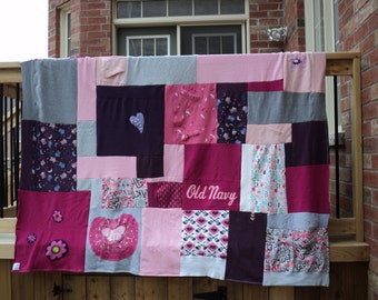 Upcycled sweatshirt patchwork blanket "Double Lollie"