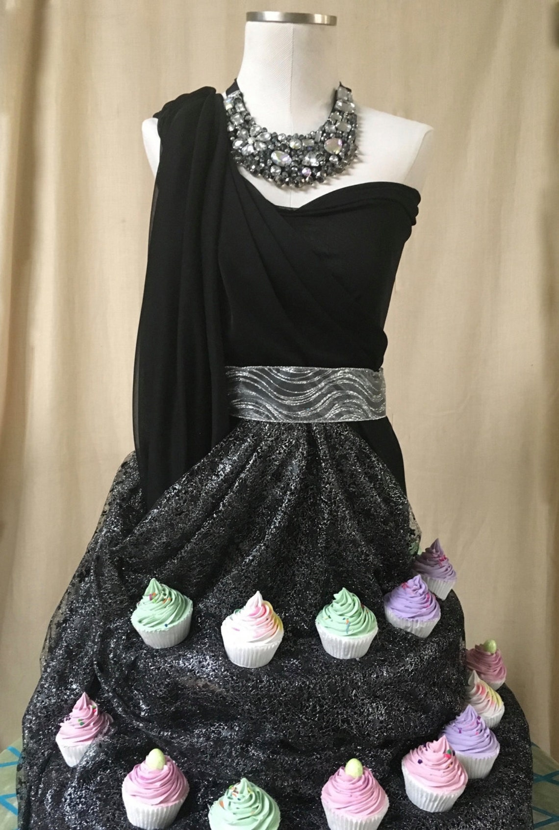 Ebook DIY Tutorial Mannequin Cupcake Stand Etsy