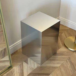 Modern Polished Metal Side Table. Minimalist Cube Pedestal Stand. Contemporary Furniture for Living Room or Gallery