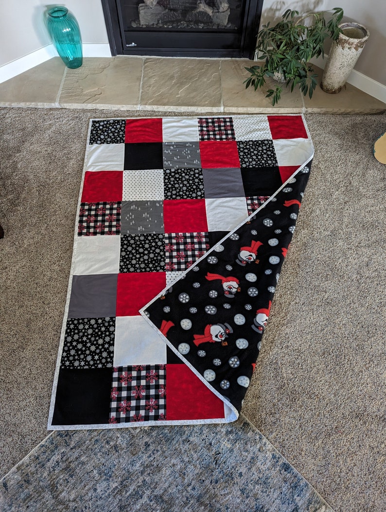 Frosty Friends Christmas Quilted Blanket NCU0DV189 main image 1