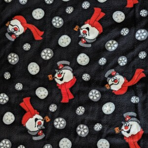 Frosty Friends Christmas Quilted Blanket NCU0DV189 main image 0
