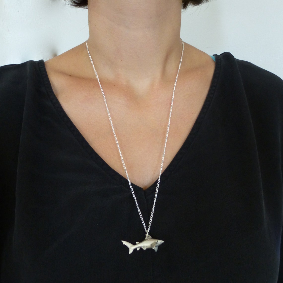 Pendentif Requin En Argent 925 - Bijou Artisanal Neuf Avec étiquettes