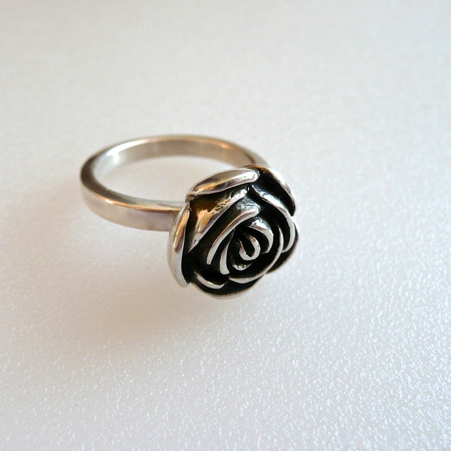 JESMING Silver Rose Diamond Ring, Black Rose Ring India | Ubuy