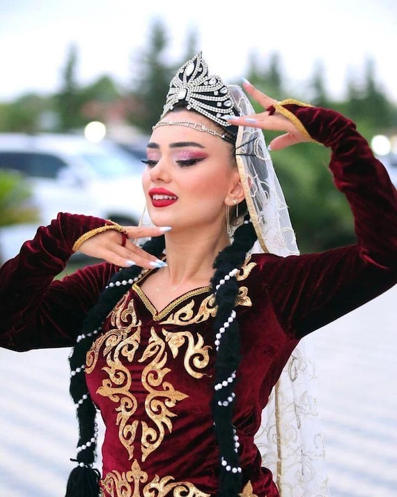 Custom Made Azerbaijani Women Traditional Folk Costume&Headpiece/Crown/Tiara