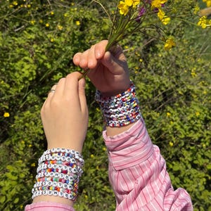 Bulk Glass Bead Bracelet Set: Handmade Festival Wristbands, Party Favors