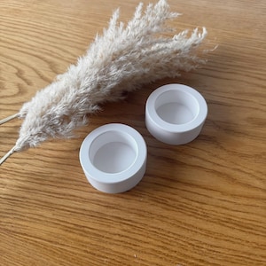 tealight holders in various colors