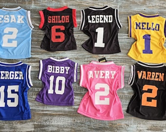 Camiseta de baloncesto personalizada para bebé, pantalones cortos o conjunto: ¡combinación de camiseta, pantalones cortos, pelota y muñequera!