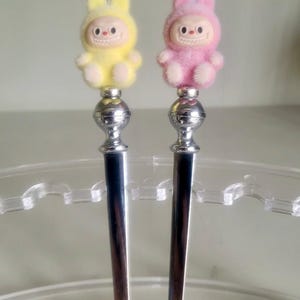 Abrecartas de peluche hecho a mano - Regalo de escritorio
