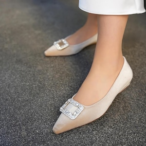 Velvet Low Heeled Wedding shoes, Women&#39;s Low Heels, Bridal Shoes, Friend Of Bride Shoe,Family Meetings Shoe,Shoes With Stone Design, Beige