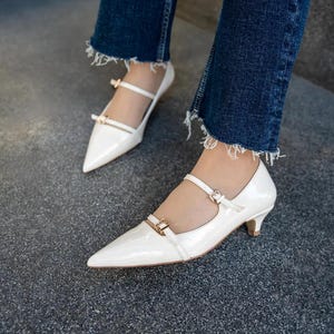 White Mary Janes, Buckle Detailed Women&#39;s Low Heel Shoes, T-Strap Mary Janes, Stylish Mary Jane, Gift for Lover