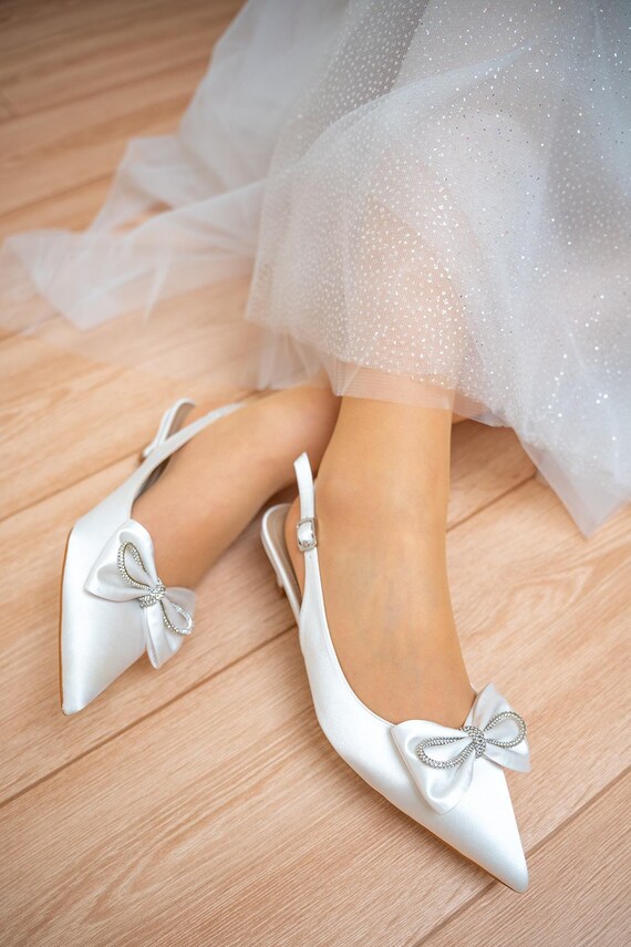 Zapatos de boda, Zapatos de tacón de mujer con detalle de piedra