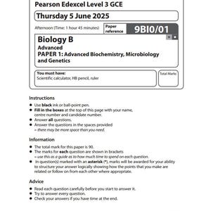 Op de afbeelding: Een examenpapier voor Pearson Edexcel Level 3 GCE Biologie B, Papier 1. De toets is voor Advanced Biochemistry, Microbiology and Genetics, gepland voor donderdag 5 juni 2025. Bevat instructies en informatie voor het examen.