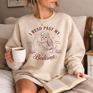 Sudadera "Leo hasta tarde", sudadera cómoda para amantes de los libros, regalo para lectores y noctámbulos.