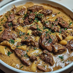 BEST RECIPE For Bavette Beef Stroganoff, easy recipe, dinner recipe, party recipe