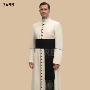 Sotana romana color crema con ribete negro – Sotana para sacerdotes católicos, vestimenta a medida