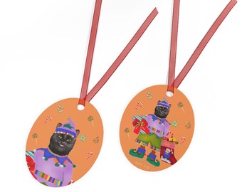 Black Cat Leuke hondenelf! Glanzend gecoate metalen kerstornament met rood lint.