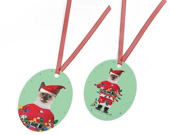 Siamese leuke kerstman! Glanzend gecoate metalen kerstornament met rood lint.