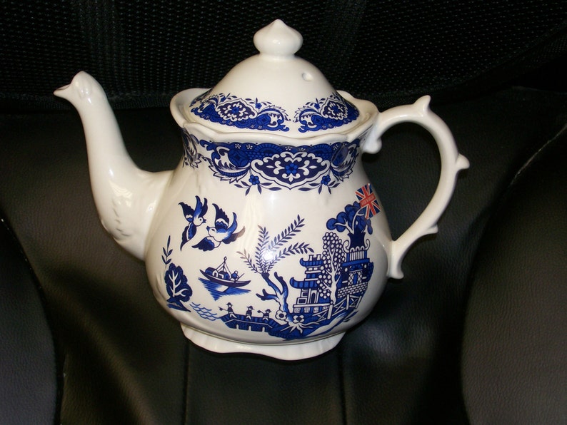 Blue Willow Teapot Made In England by Price Kensington Potteries