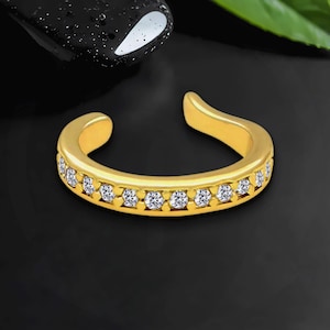 Gold Plated Ear Cuff in Modern Style with Zirconia, Helix Jacket, Cartilage Hoop, Wrap Around Cuff, Clip-On Jewelry, Conch Wrap
