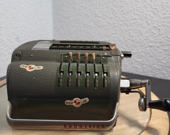 Ancienne Calculatrice Mécanique Olivetti Summa 15 – Vintage – Fonctionnelle
